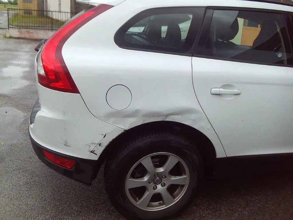 Riparazione carrozzeria dopo sinistro e gestione assicurazione a Roncade