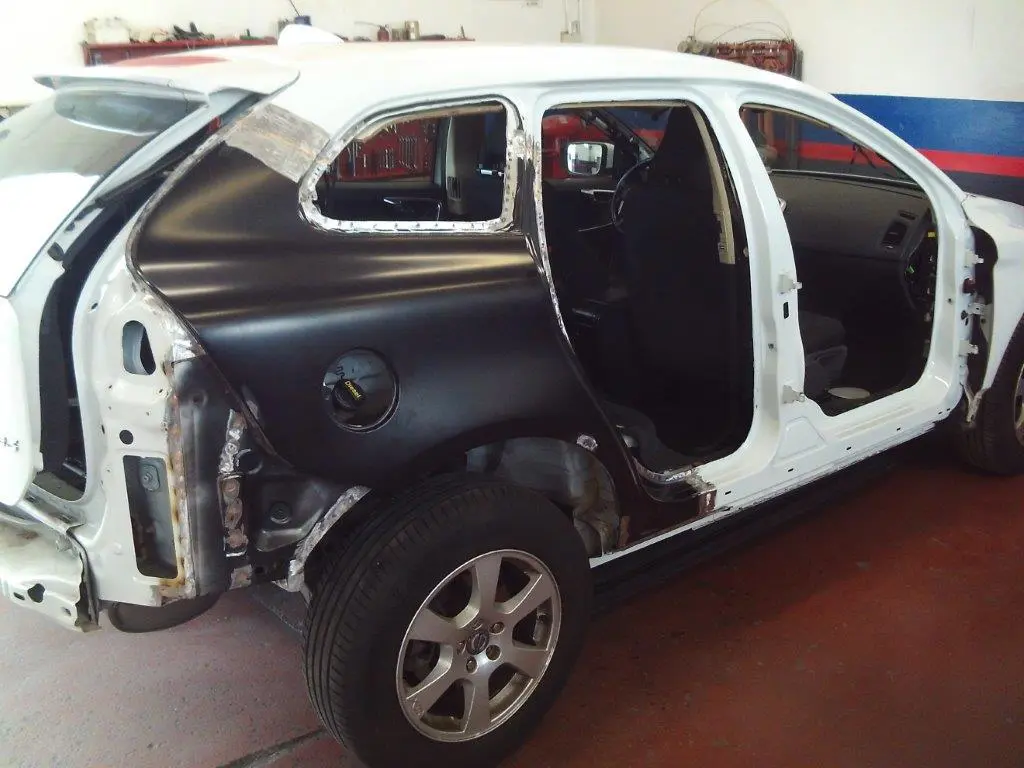 Riparazione carrozzeria dopo sinistro e gestione assicurazione a Roncade